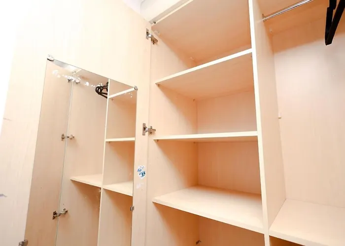 아파트 Cozy Place In Salford, Sleeps 8, 4 Bedroom, 5 Beds *