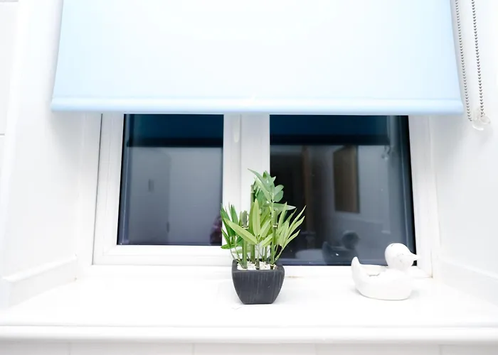 아파트 Cozy Place In Salford, Sleeps 8, 4 Bedroom, 5 Beds 맨체스터