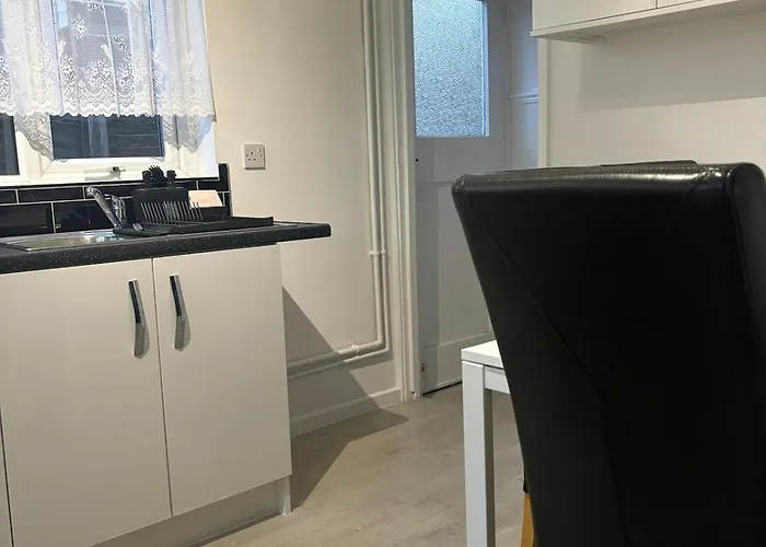 Blackley Rustic Gem A Suburb Hideaway Holiday home Manchester