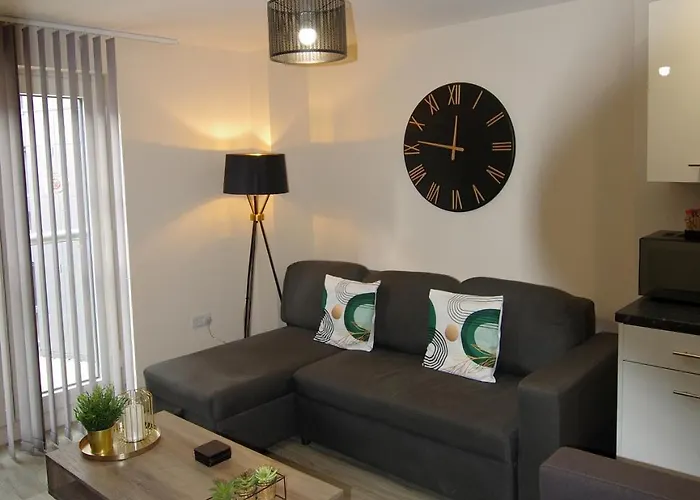 2 Bed 2 Bath Close To Ctre Sleeps 5 -free Parking Apartamento