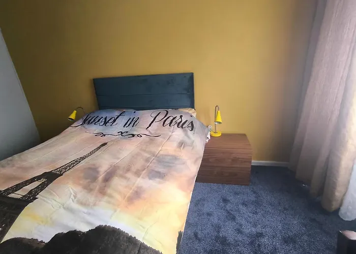 Spotless And Spacious * Manchester