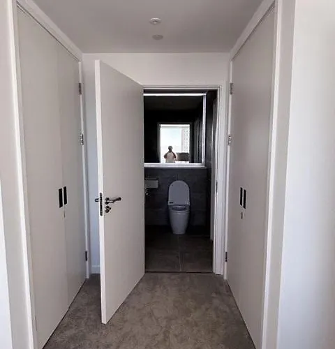 2 Bedroom With Views Apartament