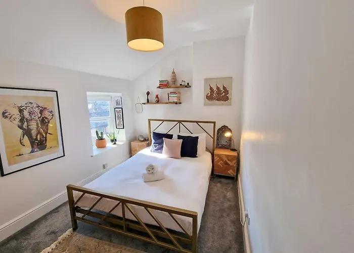 Old Trafford 1 Bed By Superhost *