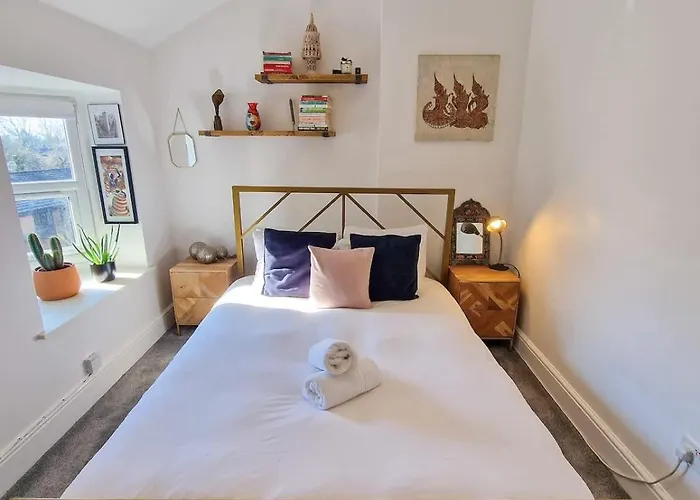 Old Trafford 1 Bed By Superhost * Manchester