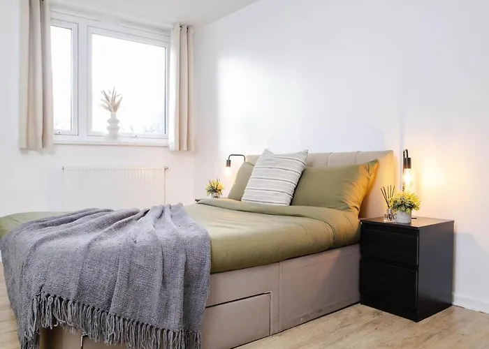 Apartament Cozy Next To Ao Arena With Free Parking