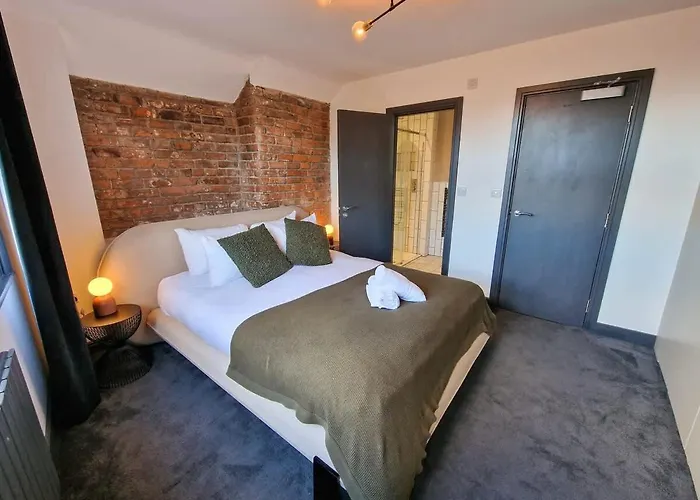 Stunning By Superhost