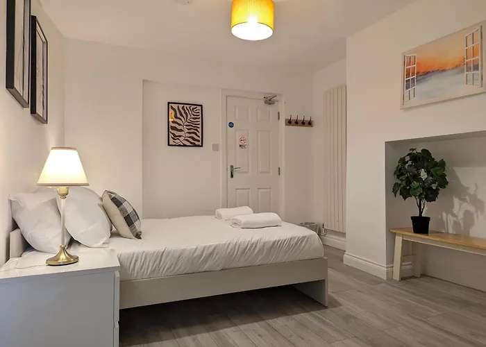 Modern Near Centre * Manchester