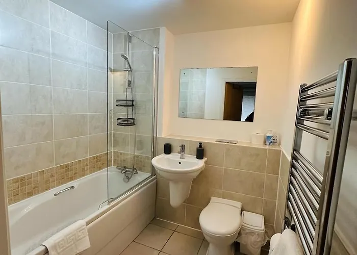 The Grounded Pearl * مانشستر