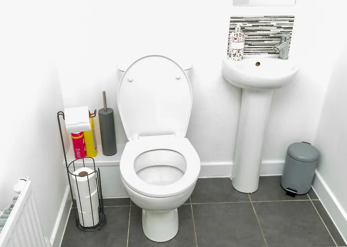 Cityside Deluxe - 3 Bedroom House Great For Family With Free Parking & Garden Manchester