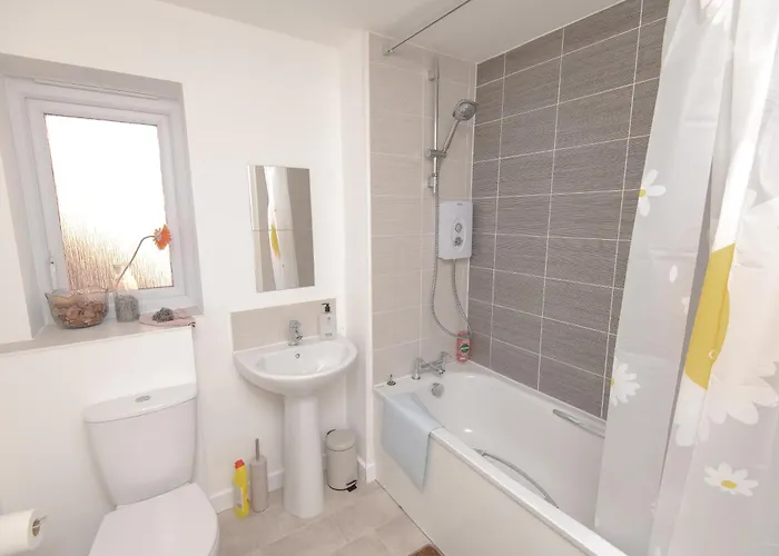 Cityside Deluxe - 3 Bedroom House Great For Family With Free Parking & Garden Appartamento *