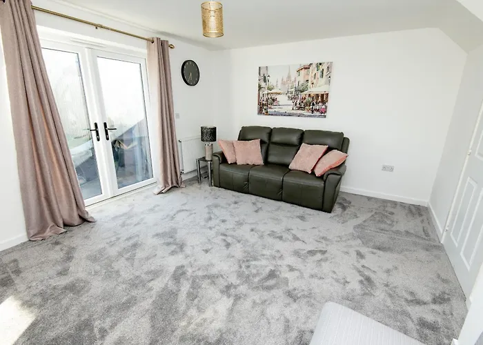 Appartamento Cityside Deluxe - 3 Bedroom House Great For Family With Free Parking & Garden