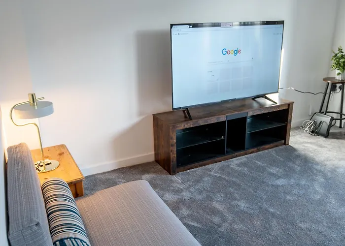 Apartment Cityside Deluxe - 3 Bedroom House Great For Family With Free Parking & Garden