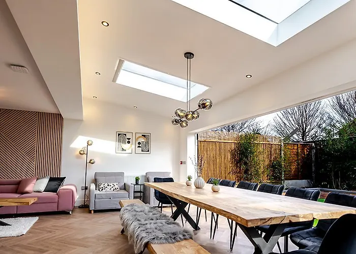 Luxury 8 Bed * Manchester