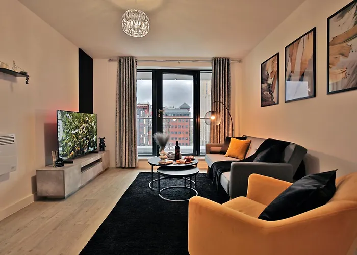 - 2-bed - Sleeps 4 - Wifi