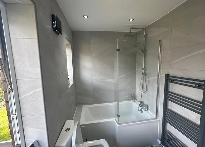 Airport House - Long Near Hospital! * Mánchester