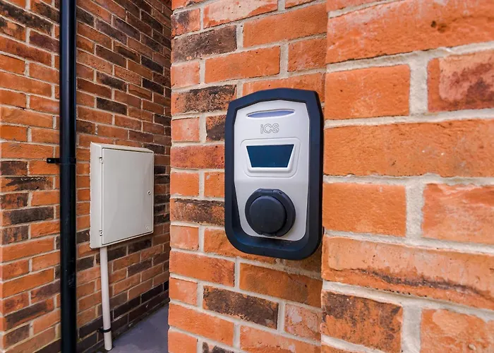 4 Bed House-2 Parking Spaces-vibrant Location Feriehus Manchester