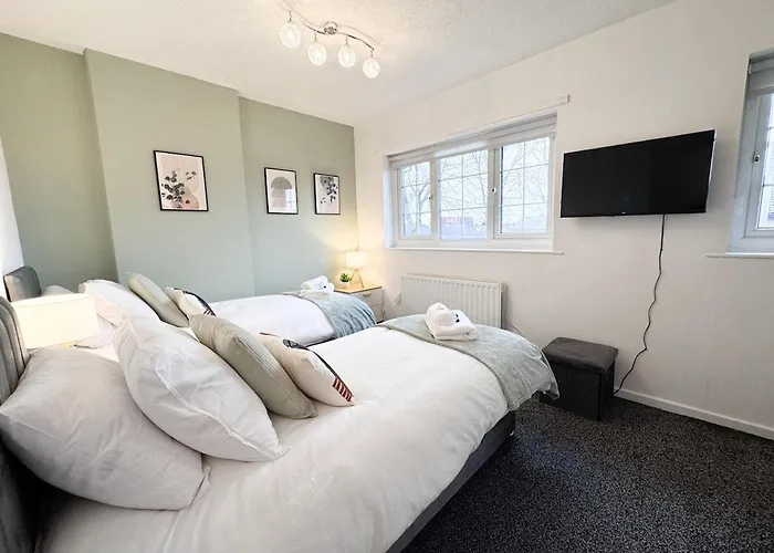 Cozy 2 Bed - Free Parking, Great Location By Vista Short Lets