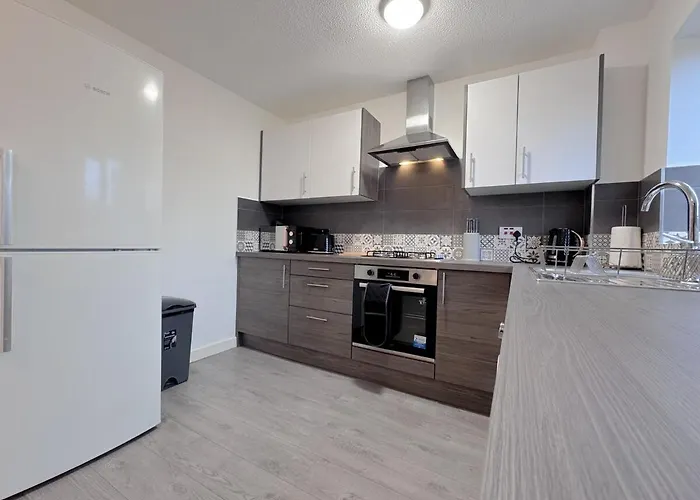 Feriehus Cozy 2 Bed - Free Parking, Great Location By Vista Short Lets