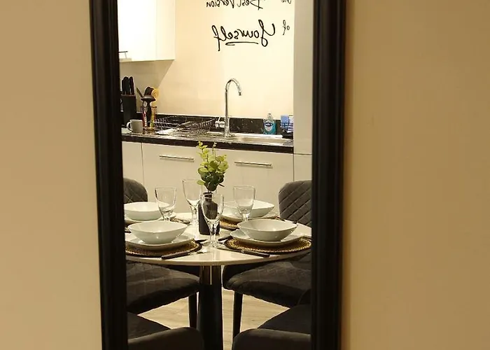 2bed 2bath Nr Old Trafford Parking Apartment Manchester