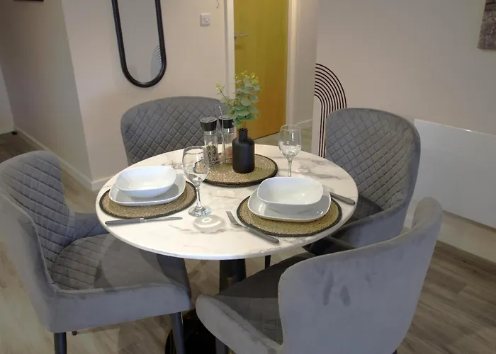 2bed 2bath Nr Old Trafford Parking