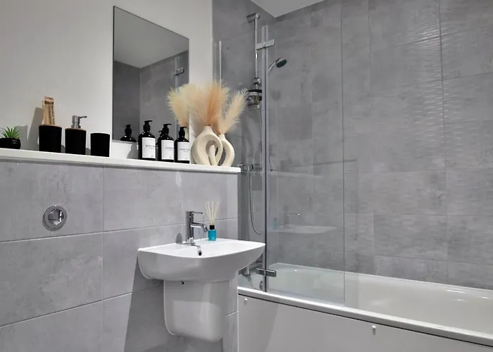 - 2-bed - Sleeps 4 - Wifi Daire *