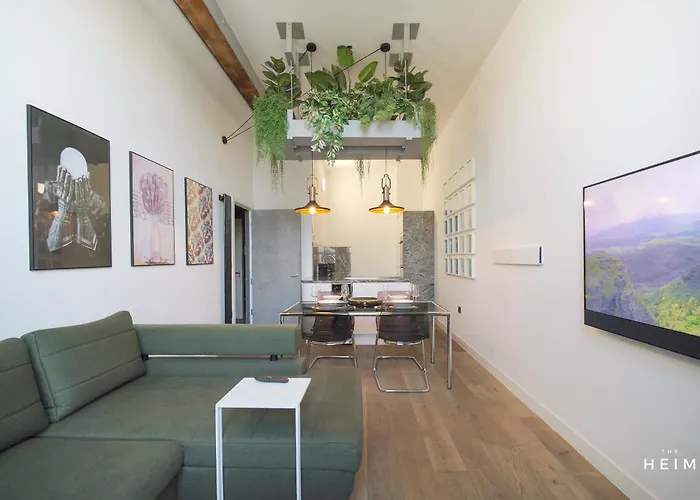 New York By The Heim * مانشستر