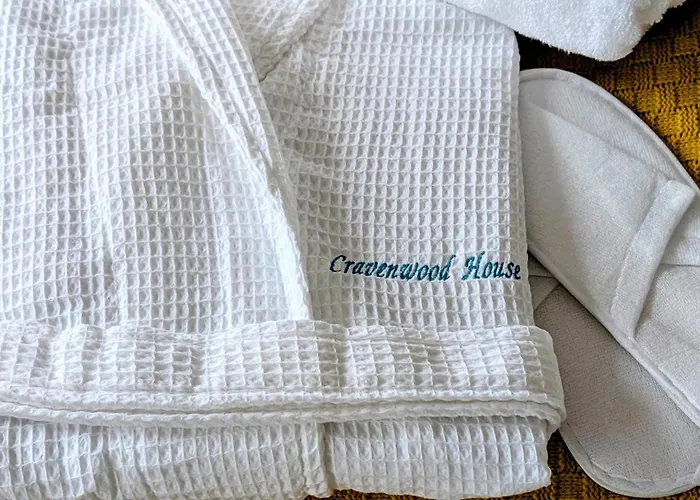 Charming Townhome Retreat, Close To *