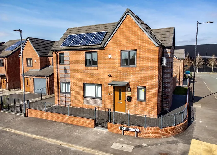 Hébergement de vacances Large Family House With Free Parking - 3 Bedrooms 6 Beds *