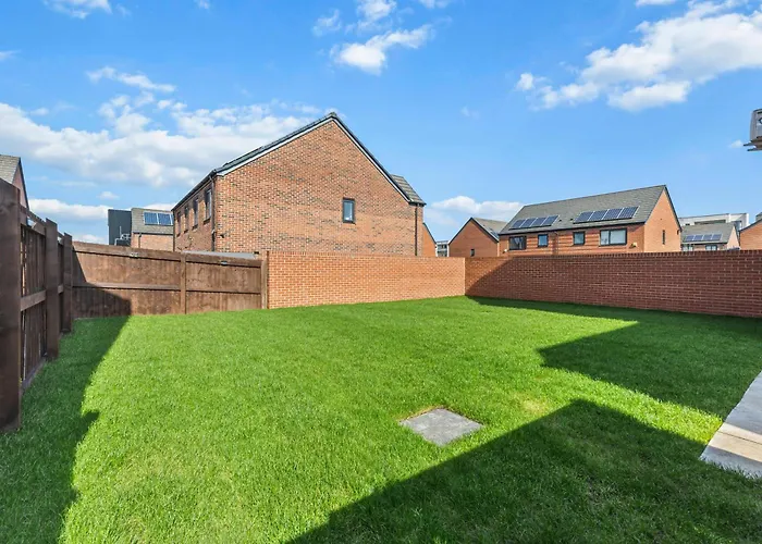 Hébergement de vacances Large Family House With Free Parking - 3 Bedrooms 6 Beds *