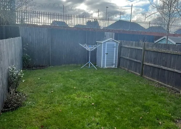 Modern 3 Bed Semi-detached Manchester