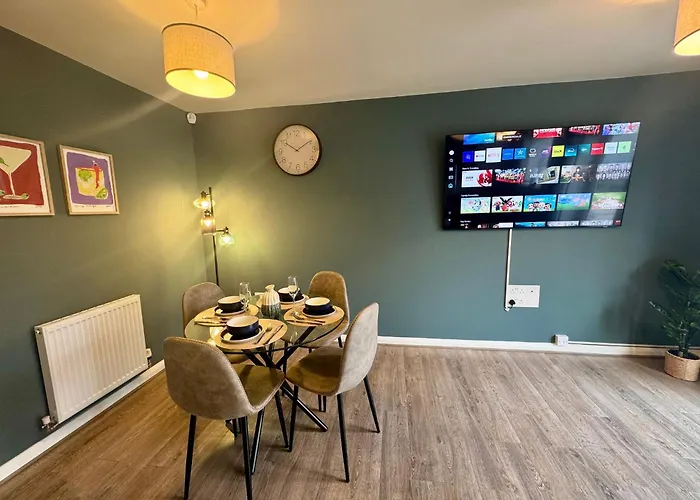 Lapford Luxe - Stylish 3bdr By Etihad And Coop Live *