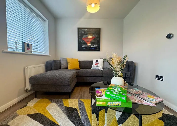 Lapford Luxe - Stylish 3bdr By Etihad And Coop Live Semesterbostad *