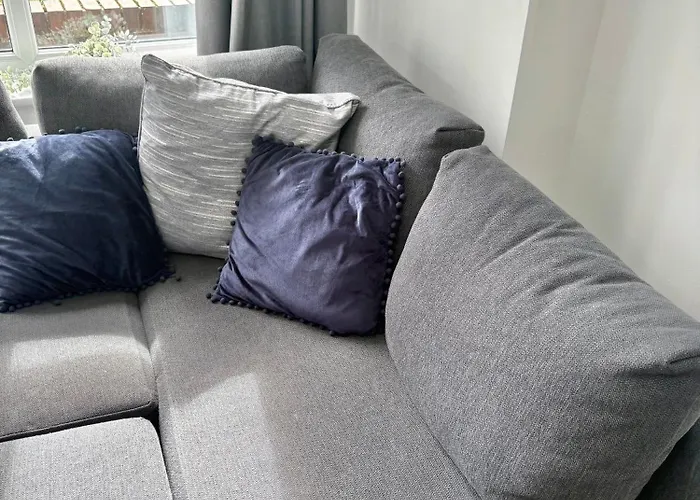 דירה Silver Pines - 2br - King Bed - 6 Guests - Wi-fi - Free Parking *