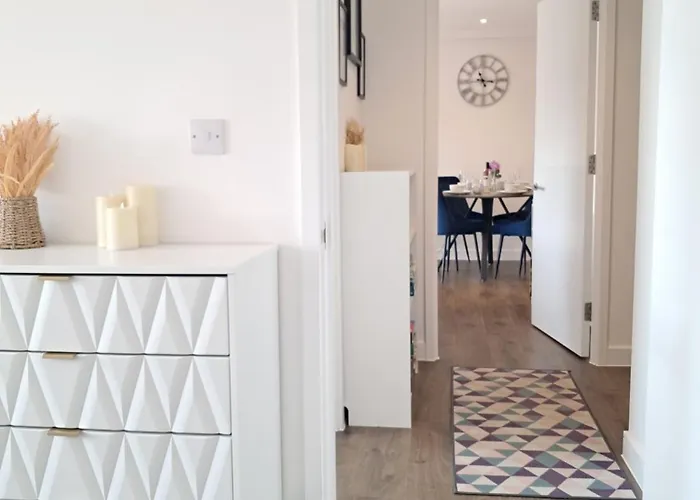 Lets Sa I 2bed 2bath L Waterfront L Private Balcony I Relaxing Retreat I Great Location Apartment *