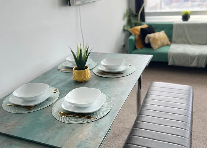 Opulent Skyline * Manchester