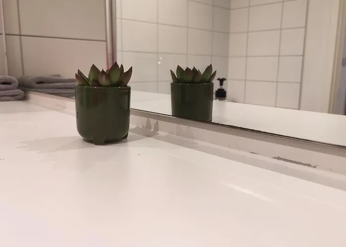 Penthouse-like With & Waterfront Views In Old Trafford With 500mbps Internet And Netflix 公寓 *