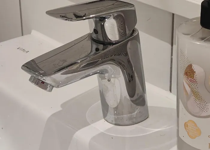 Penthouse-like With & Waterfront Views In Old Trafford With 500mbps Internet And Netflix * 曼彻斯特