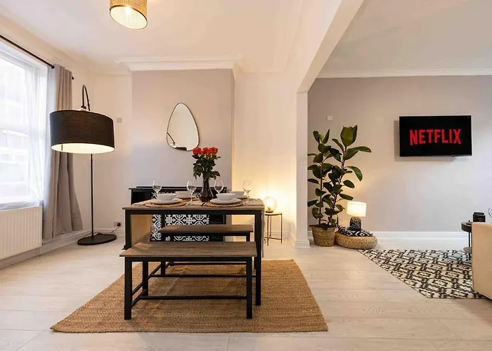 Hébergement de vacances Spacious & Cozy In Salford Manchester