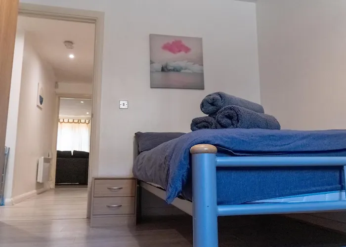 דירה Spacious 2 Bed Flat, Free Parking, Close To Town מנצ'סטר