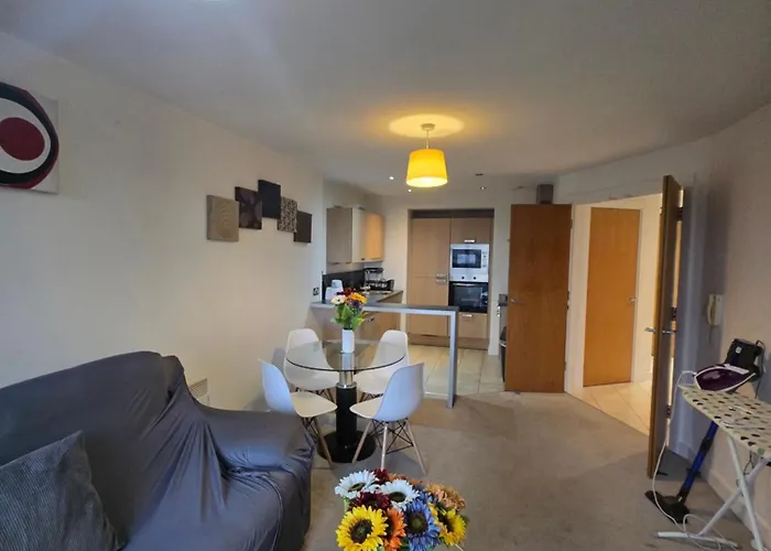 Brilliant 2 Bedroom *