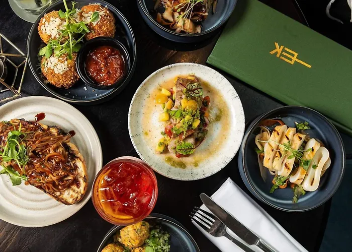 Cozy 3 Bd House, Perfect For Large Group Of 6 *