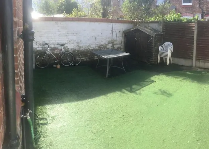 Séjour chez l'habitant Double - Town & Nearby, 24h Bus, Airport-linked *