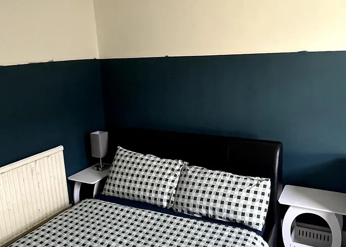 Double - Town & Nearby, 24h Bus, Airport-linked Séjour chez l'habitant *