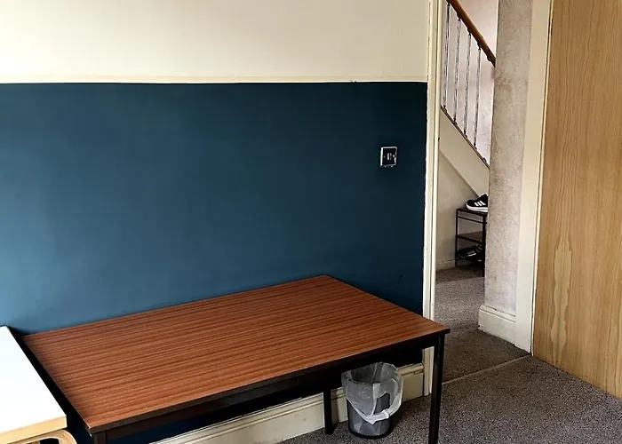 Double - Town & Nearby, 24h Bus, Airport-linked Alloggio in famiglia *