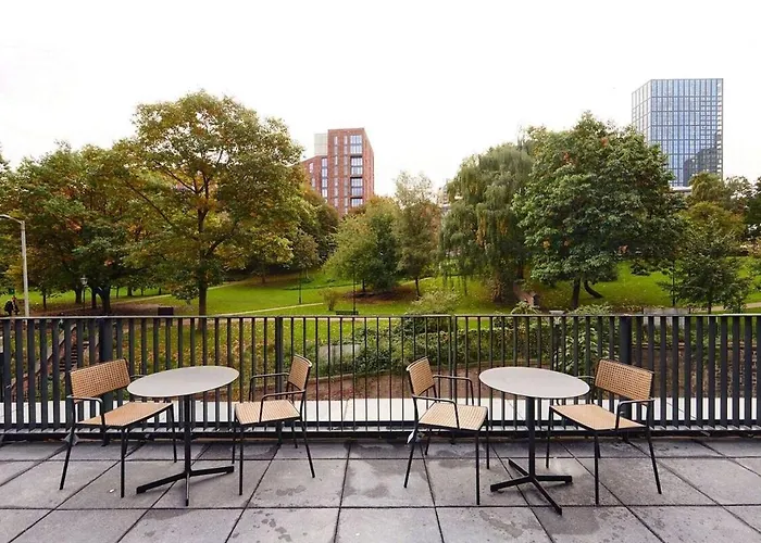 Spacious In Mcr With Terrace, Gym 맨체스터