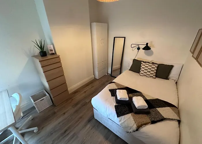 Littleton Co-living - Private Self-cater Lejlighed *