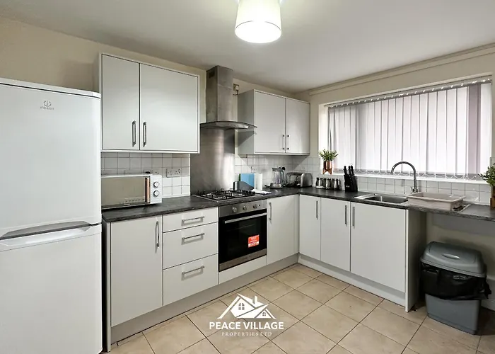 Дом отдыха Ashton Co-living - Private Self-cater