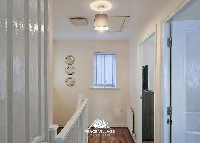 Ashton Co-living - Private Self-cater Дом отдыха