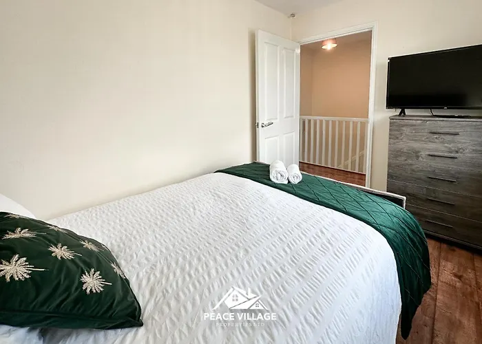 펜션 Ashton Co-living - Private Self-cater *