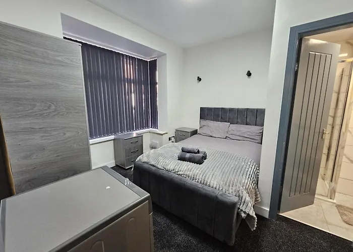 Beresford Co-living - Private Self-cater *